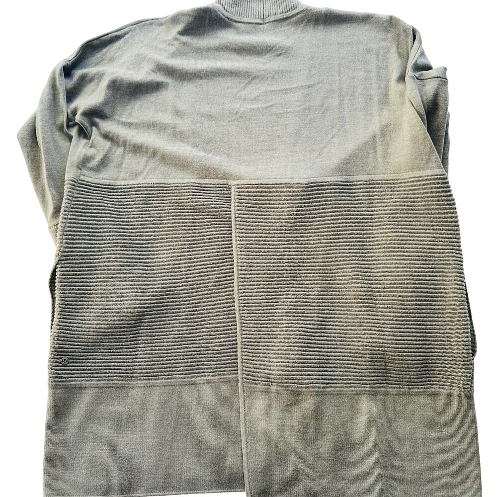 Lululemon Sit In Lotus Wrap Grey Sage Green Size L/XL Merino Wool Cardigan $148 - Picture 6 of 10